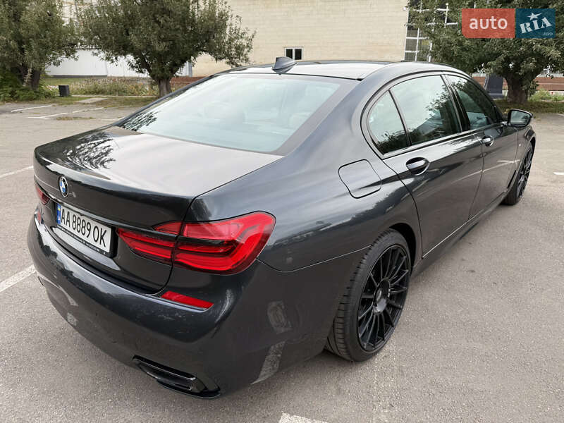 Седан BMW 7 Series 2015 в Киеве фото 9 Седан BMW 7 Series 2015 в Киеве