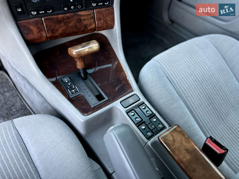 Седан BMW 7 Series 1991 в Одессе фото 33 Седан BMW 7 Series 1991 в Одессе