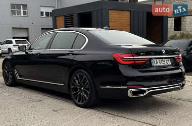 Седан BMW 7 Series 2016 в 