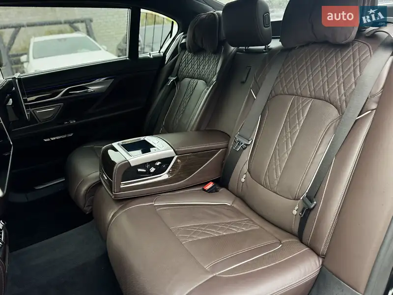 BMW 7 Series 2016 VIN WBA7F2101HG781294 фото оголошення 50 з 152