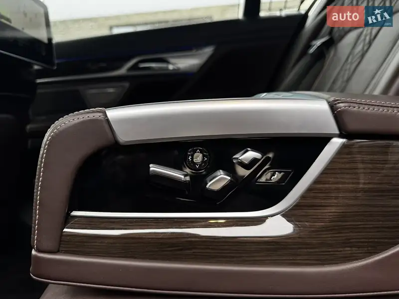BMW 7 Series 2016 VIN WBA7F2101HG781294 фото оголошення 59 з 152