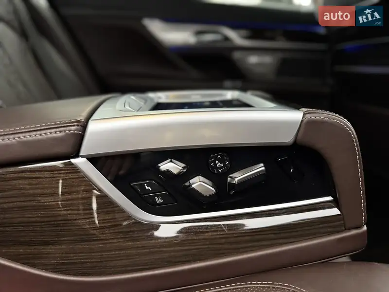 BMW 7 Series 2016 VIN WBA7F2101HG781294 фото оголошення 74 з 152