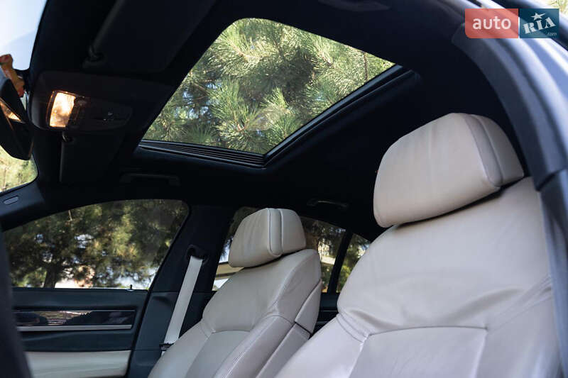 Седан BMW 7 Series 2009 в Одесі