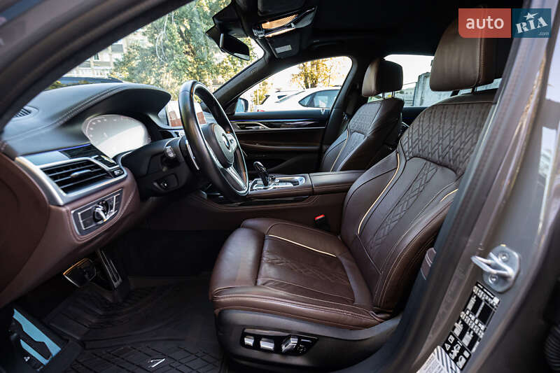 Седан BMW 7 Series 2022 в Києві