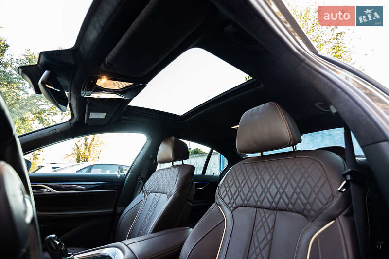 Седан BMW 7 Series 2022 в Києві