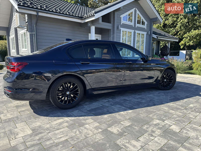 Седан BMW 7 Series 2016 в Тернополе фото 51 Седан BMW 7 Series 2016 в Тернополе