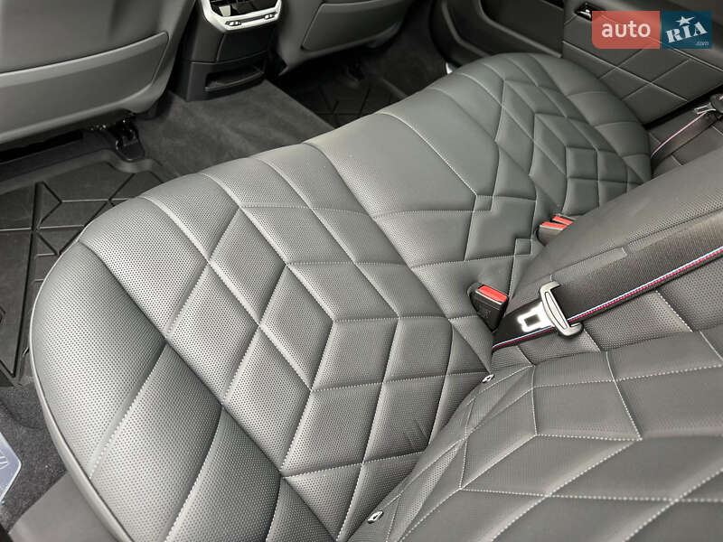 Седан BMW 7 Series 2023 в Києві фото 52 Седан BMW 7 Series 2023 в Києві