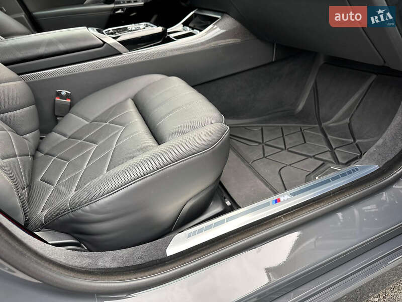 Седан BMW 7 Series 2023 в Києві фото 67 Седан BMW 7 Series 2023 в Києві