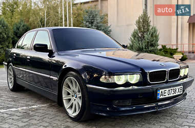 Седан BMW 7 Series 2000 в Павлограді