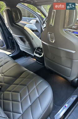Седан BMW 7 Series 2024 в  фото 17 Седан BMW 7 Series 2024 в