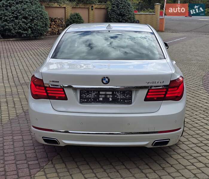 Седан BMW 7 Series 2014 в Мукачево