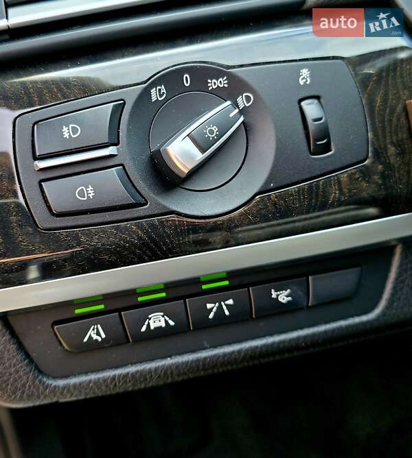 Седан BMW 7 Series 2014 в Мукачево