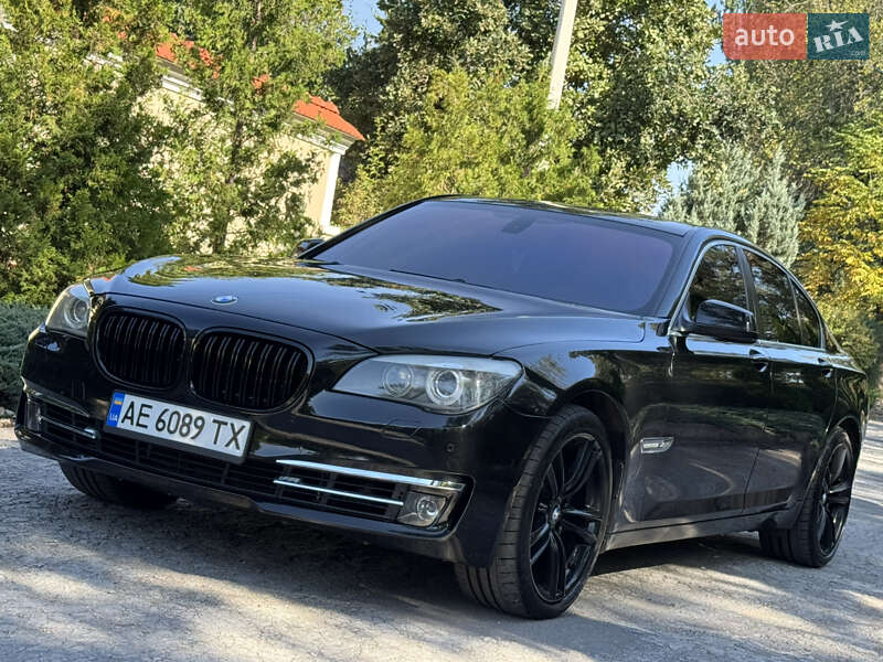 Седан BMW 7 Series 2009 в Днепре