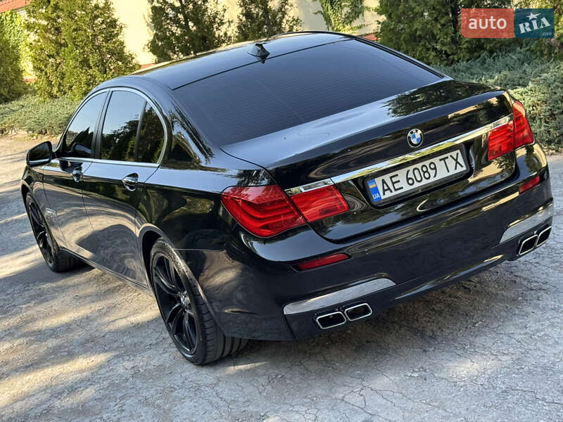 Седан BMW 7 Series 2009 в Днепре