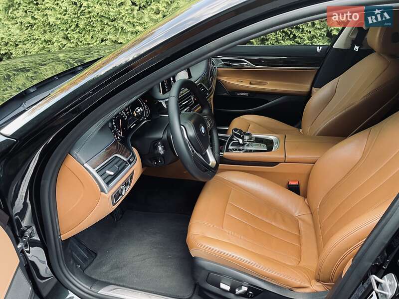 Седан BMW 7 Series 2017 в Запоріжжі