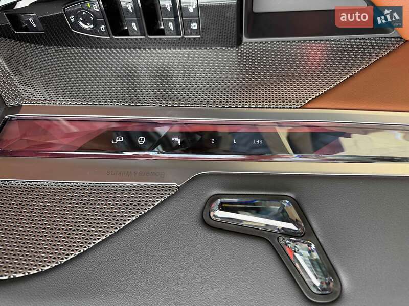 Седан BMW 7 Series 2024 в Львове