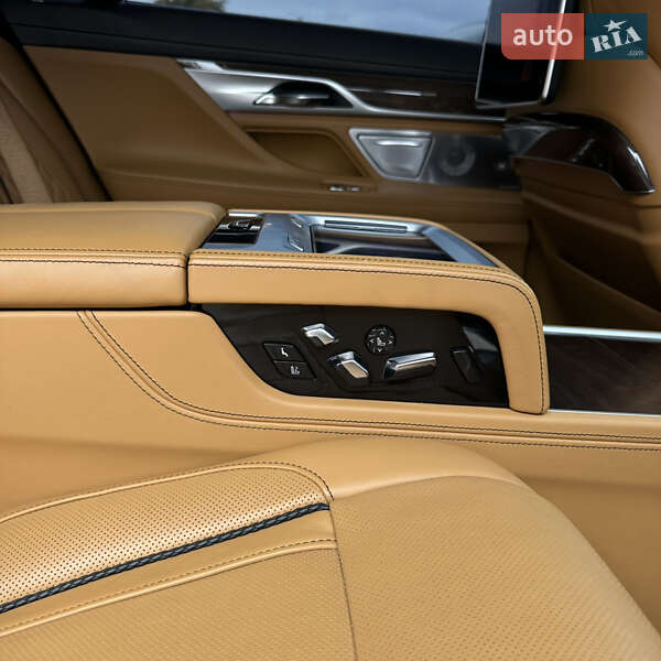 Седан BMW 7 Series 2017 в Харкові