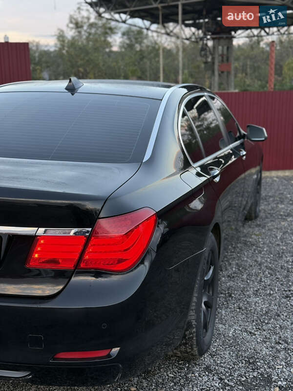 Седан BMW 7 Series 2009 в Дрогобыче