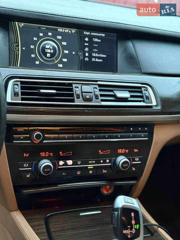 Седан BMW 7 Series 2009 в Дрогобыче