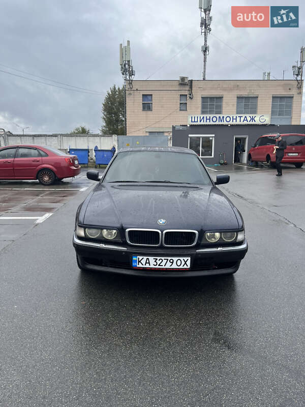 BMW 7 Series 1998