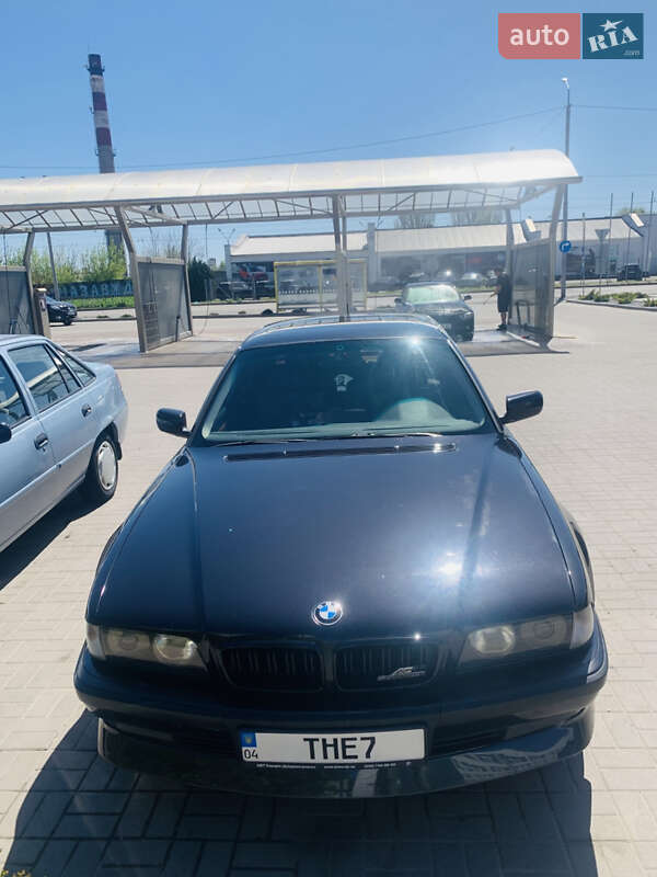 Седан BMW 7 Series 1996 в Днепре