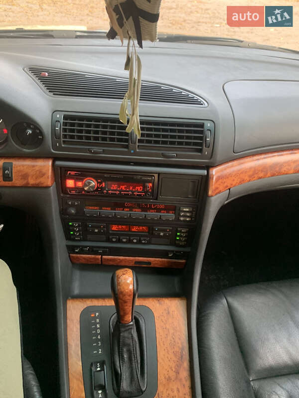 Седан BMW 7 Series 1996 в Днепре