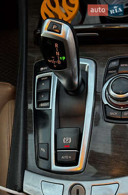 Седан BMW 7 Series 2011 в 