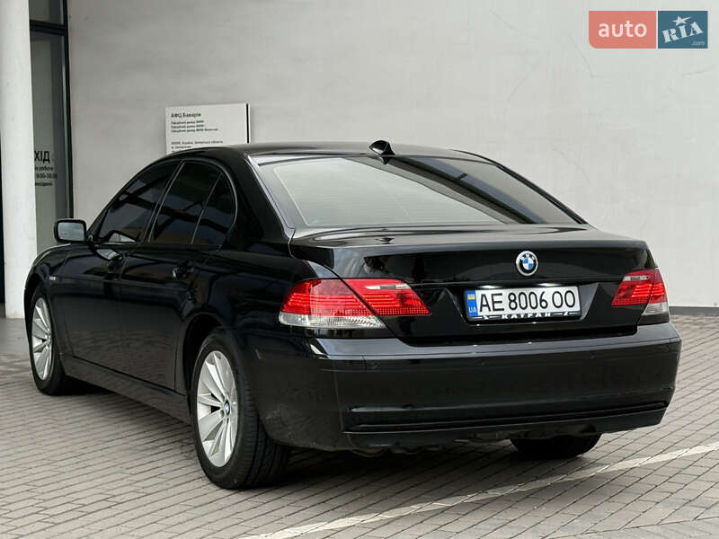 Седан BMW 7 Series 2007 в Запорожье