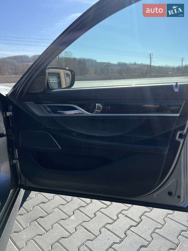 Седан BMW 7 Series 2021 в Чернівцях фото 28 Седан BMW 7 Series 2021 в Чернівцях