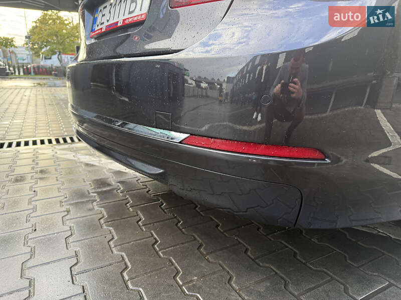 Седан BMW 7 Series 2013 в Черновцах