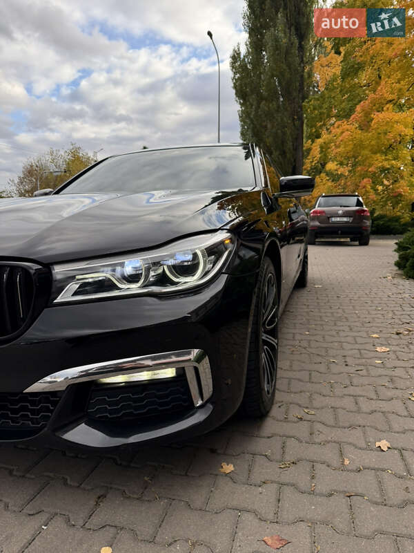 Седан BMW 7 Series 2015 в Киеве