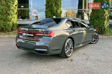 Седан BMW 7 Series 2022 в 