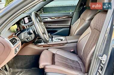 Седан BMW 7 Series 2022 в 