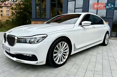 Седан BMW 7 Series 2016 в 