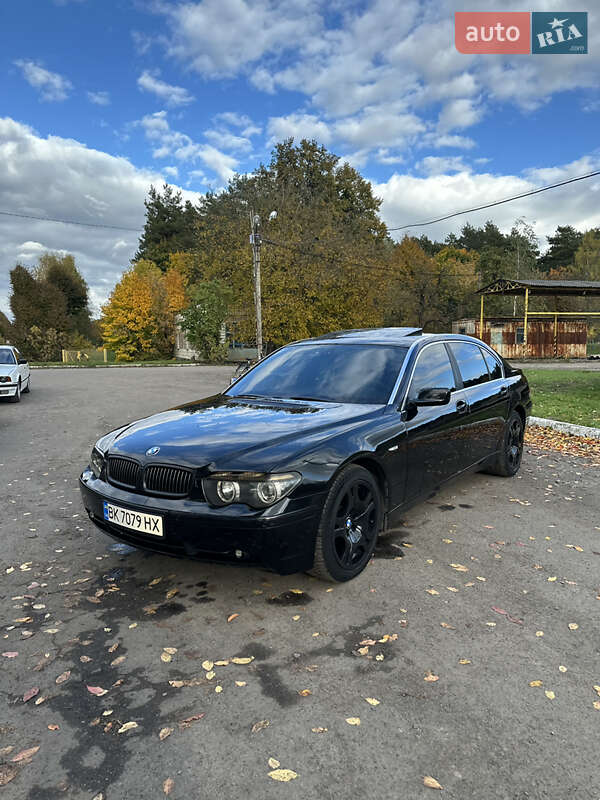 Седан BMW 7 Series 2003 в Радивилове