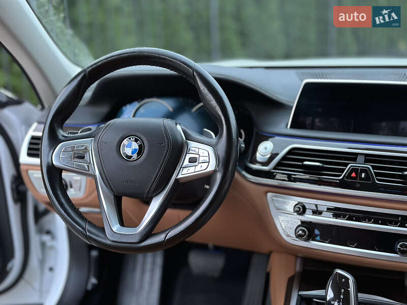 Седан BMW 7 Series 2017 в Одесі