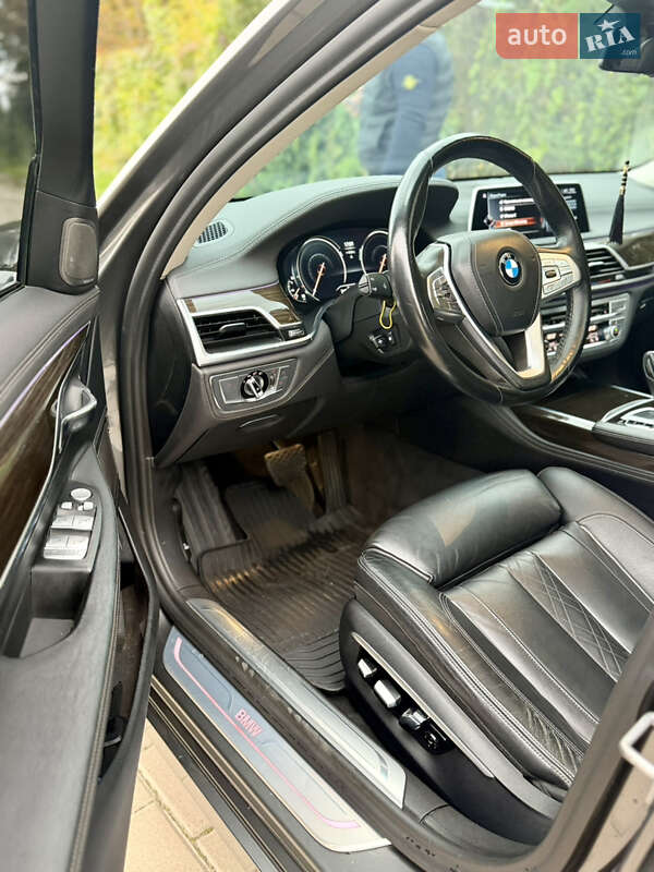 Седан BMW 7 Series 2015 в Луцьку фото 23 Седан BMW 7 Series 2015 в Луцьку
