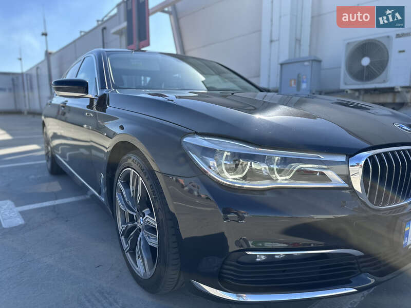 Седан BMW 7 Series 2016 в Киеве