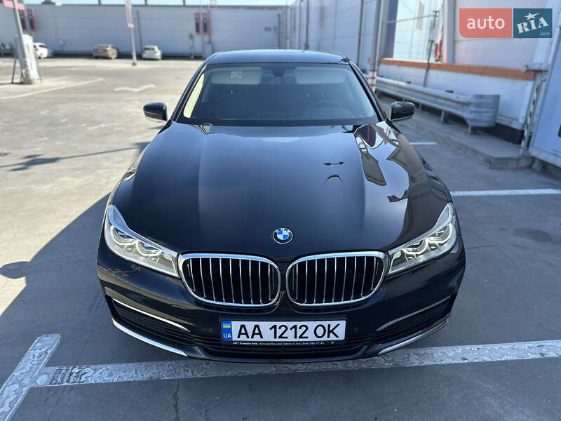 Седан BMW 7 Series 2016 в Киеве