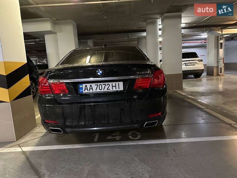 Седан BMW 7 Series 2009 в Киеве
