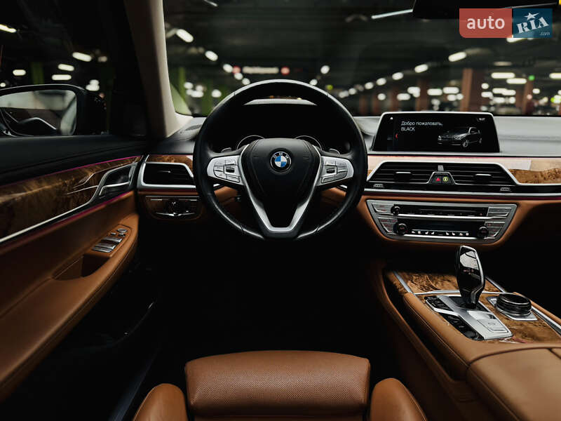 Седан BMW 7 Series 2018 в Києві фото 9 Седан BMW 7 Series 2018 в Києві
