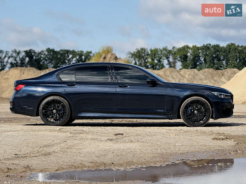 Седан BMW 7 Series 2018 в Києві фото 6 Седан BMW 7 Series 2018 в Києві