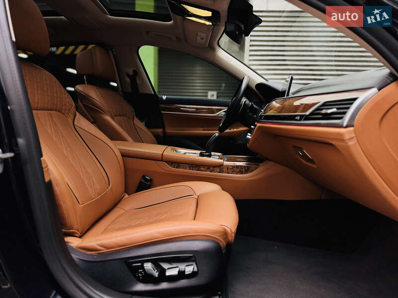 Седан BMW 7 Series 2018 в Києві фото 17 Седан BMW 7 Series 2018 в Києві