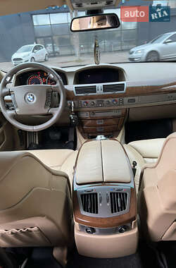 Седан BMW 7 Series 2004 в  фото 20 Седан BMW 7 Series 2004 в