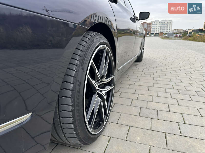 Седан BMW 7 Series 2019 в Хмельницком фото 35 Седан BMW 7 Series 2019 в Хмельницком
