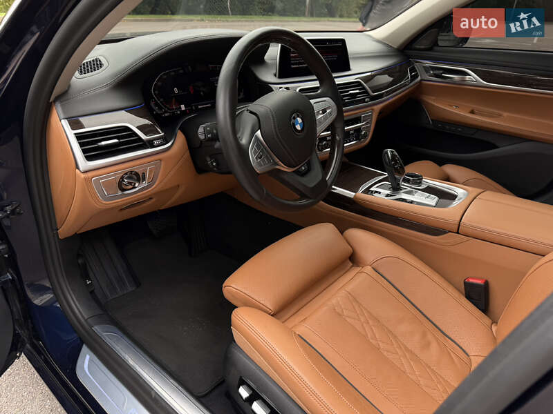 Седан BMW 7 Series 2020 в Киеве фото 12 Седан BMW 7 Series 2020 в Киеве