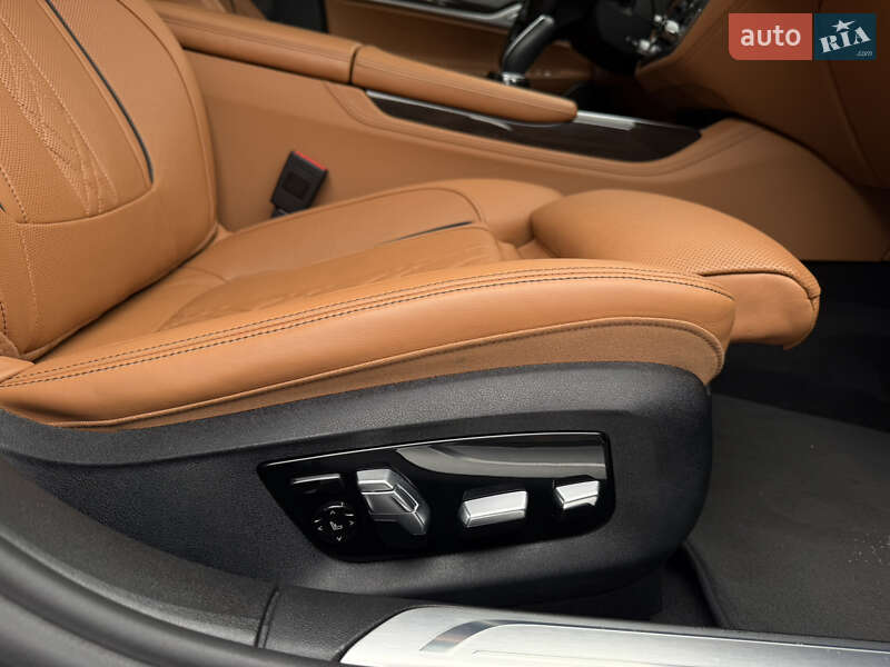 Седан BMW 7 Series 2020 в Киеве фото 16 Седан BMW 7 Series 2020 в Киеве