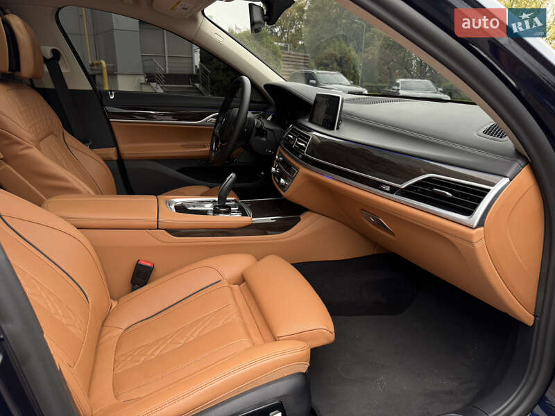 Седан BMW 7 Series 2020 в Киеве фото 20 Седан BMW 7 Series 2020 в Киеве