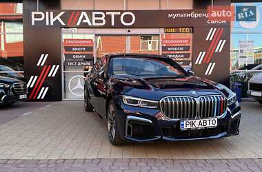 Седан BMW 7 Series 2021 в Львове
