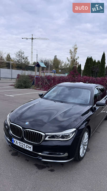 Седан BMW 7 Series 2018 в Киеве фото 4 Седан BMW 7 Series 2018 в Киеве